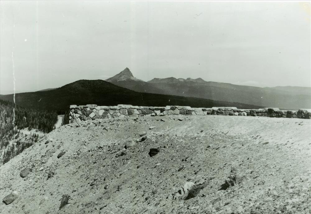 Skell Head Observation Station in Crater Lake NP, 1937 probably Francis ...